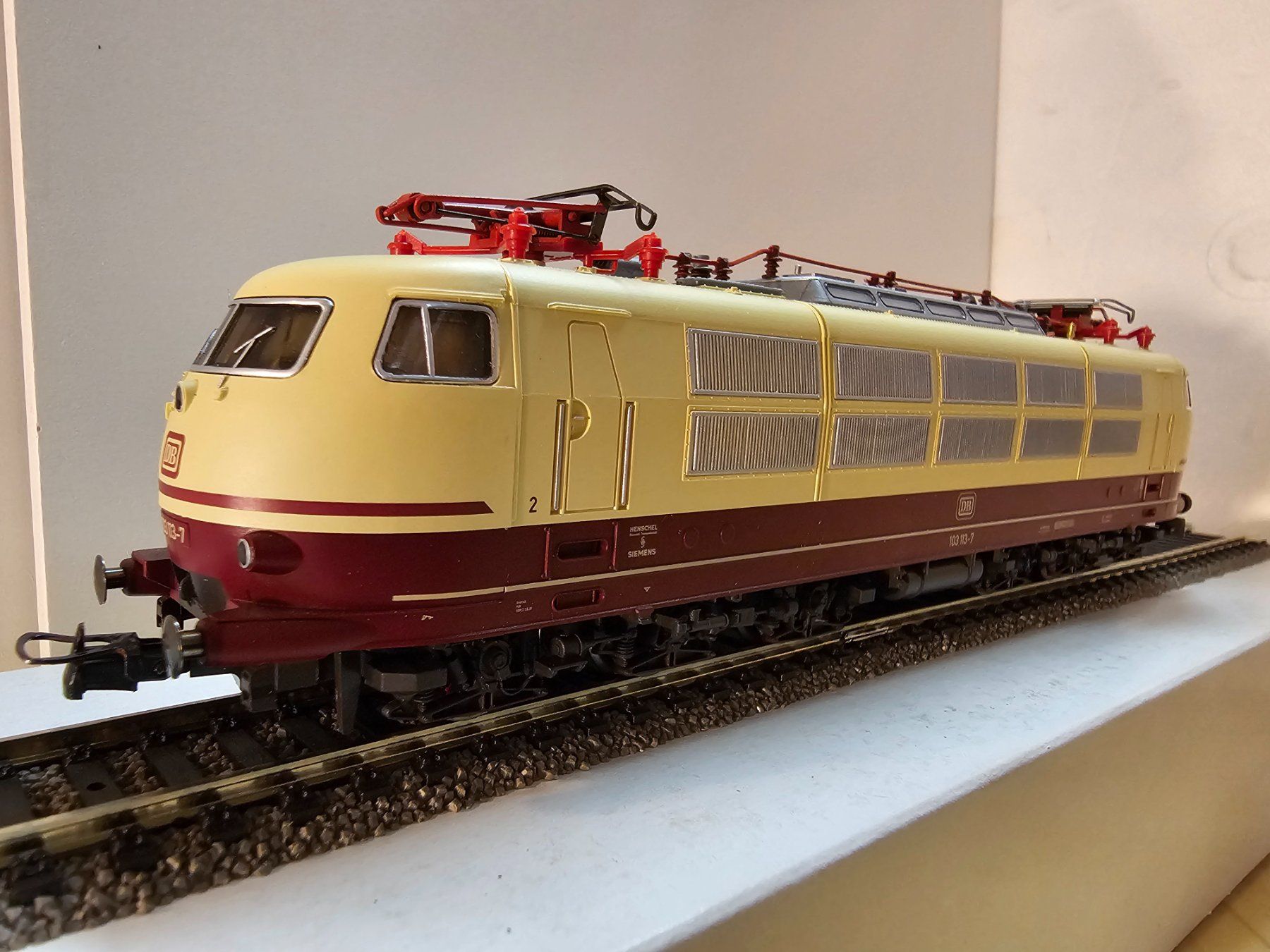 Fleischmann Modellini di ferrovie: Fleischmann Baureihe 103 DB creme/rot – Usato da Rheinfelden venduto da stephan28bike 9