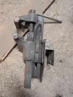 HEUER Schraubstock gebraucht