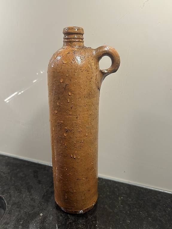 Bottiglie: alte Steingutflasche – Usato da Frauenfeld venduto da Irene.Schuppli
