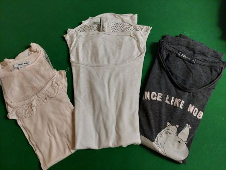 3 T-Shirts