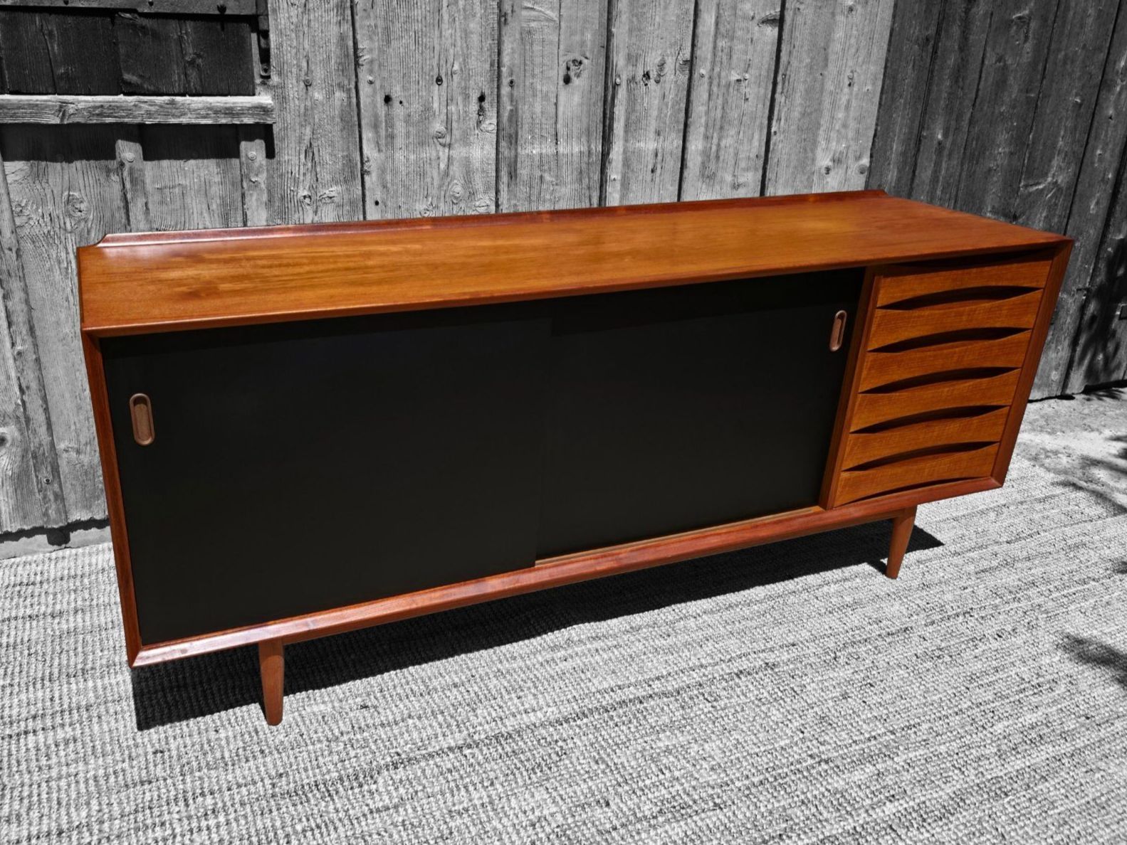 Cassettiere: Arne Vodder Teak OS 29 Sideboard Triennale – Usato da Haslen AI venduto da Vintagelix 1