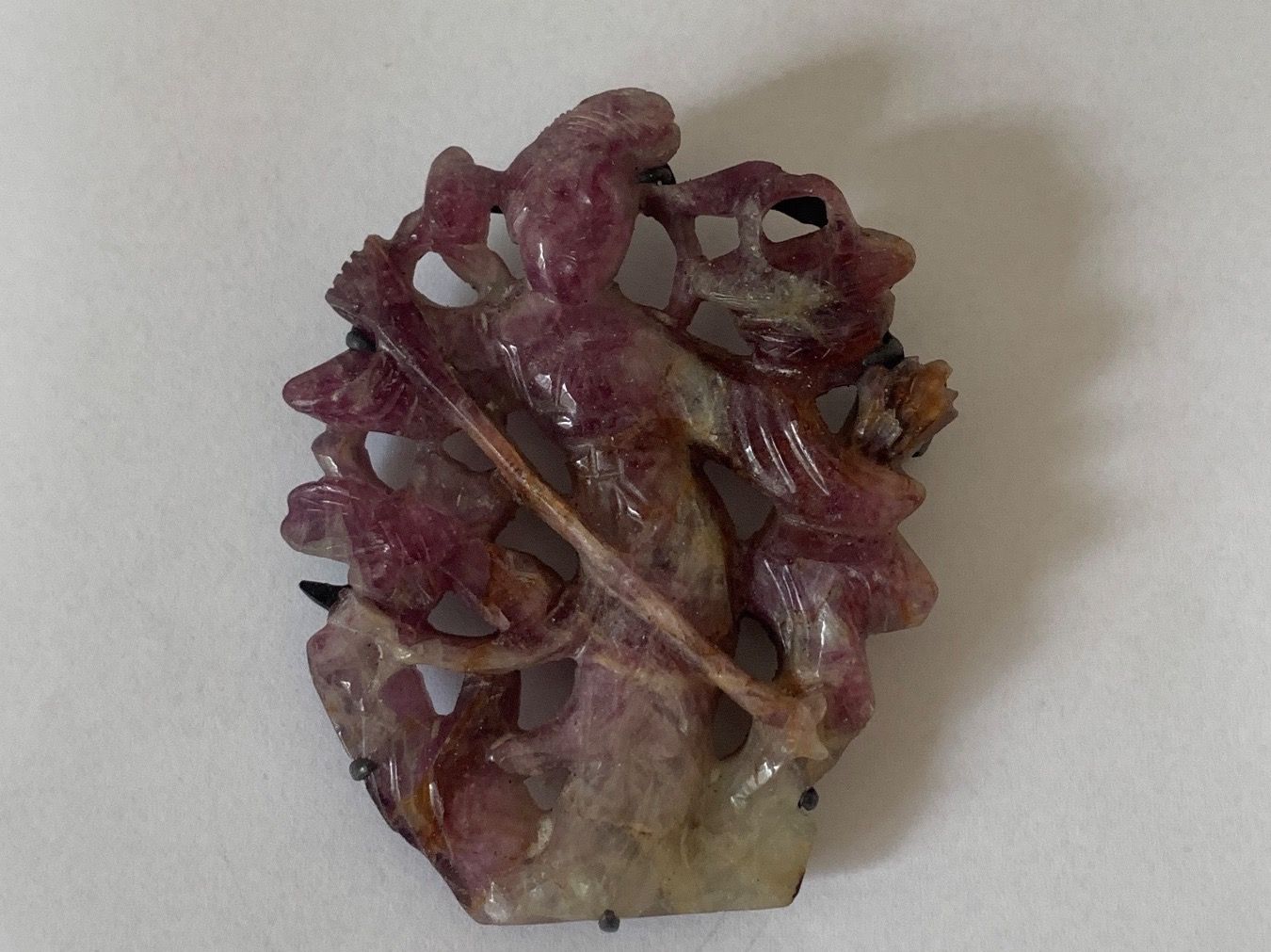 Spille & Fermagli: Antike chinesische Amethyst Brosche – Usato da Basel venduto da Amechan. 1