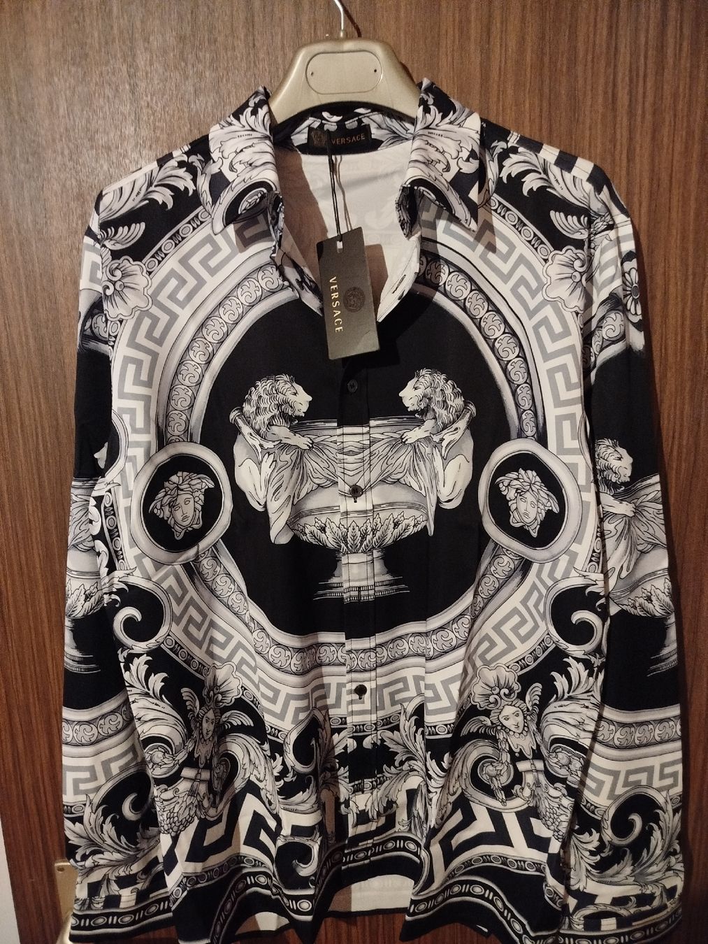 Versace Hemden: Camicia uomo Versace – Neu und originalverpackt aus St. Gallen von bar_z5zd 3