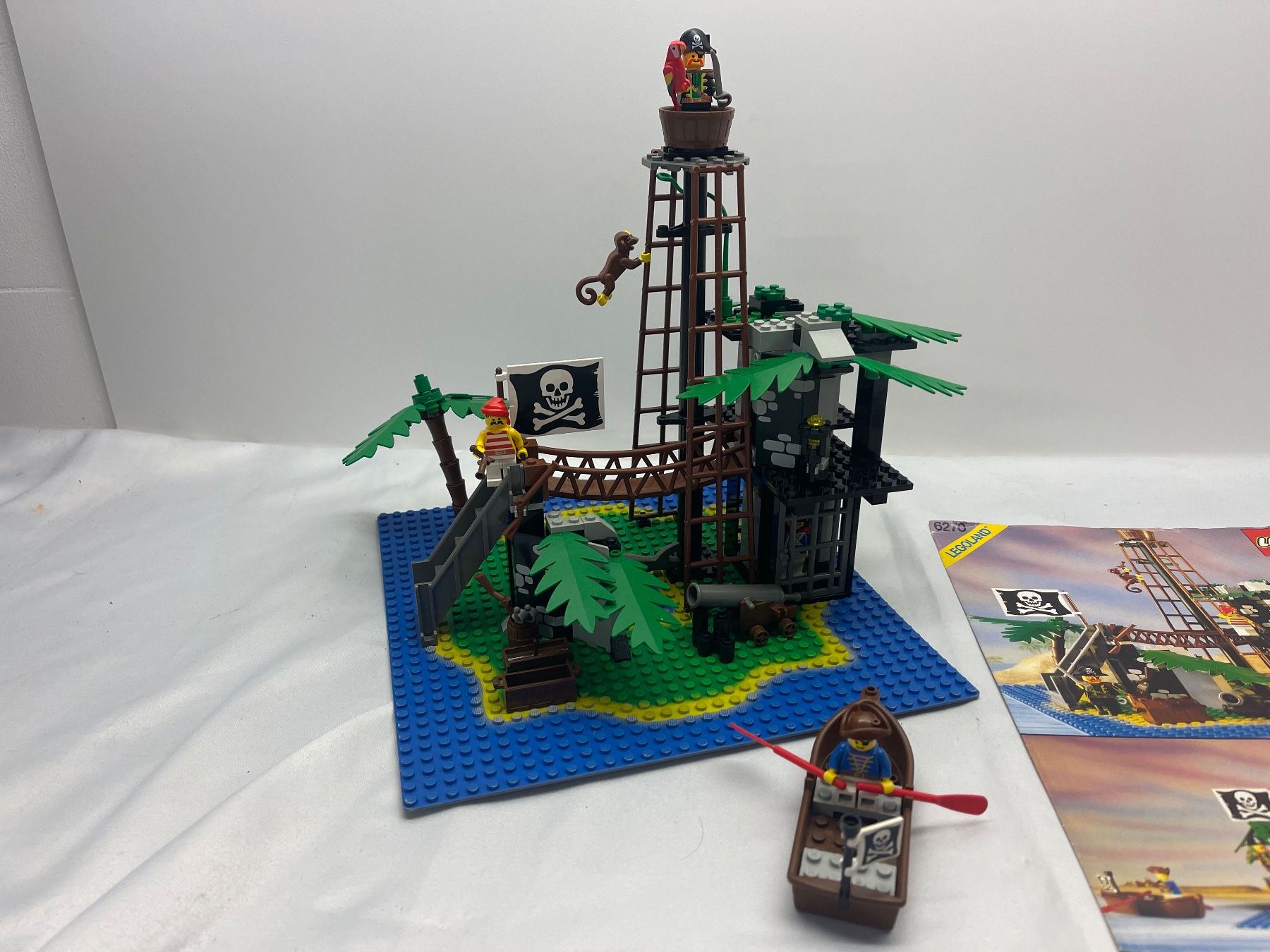 Lego Baukästen: Lego Pirates 6270 Forbidden Island – Gebraucht aus Burgdorf von Pistar 1