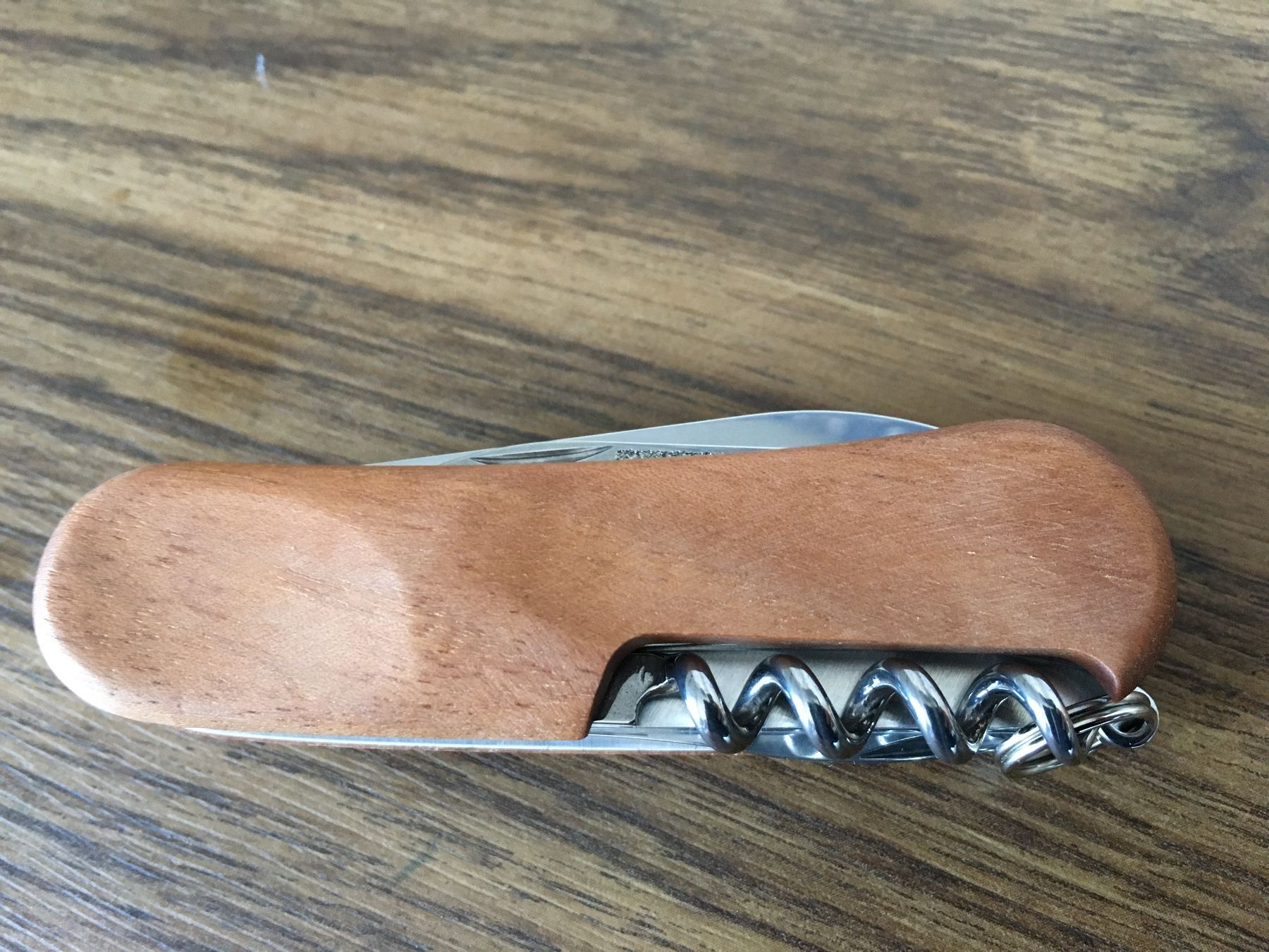 Victorinox Coltelli tascabile: VICTORINOX - Evolution Wood - Sackmesser - BKW – Usato da Andwil SG venduto da Rainboli 1