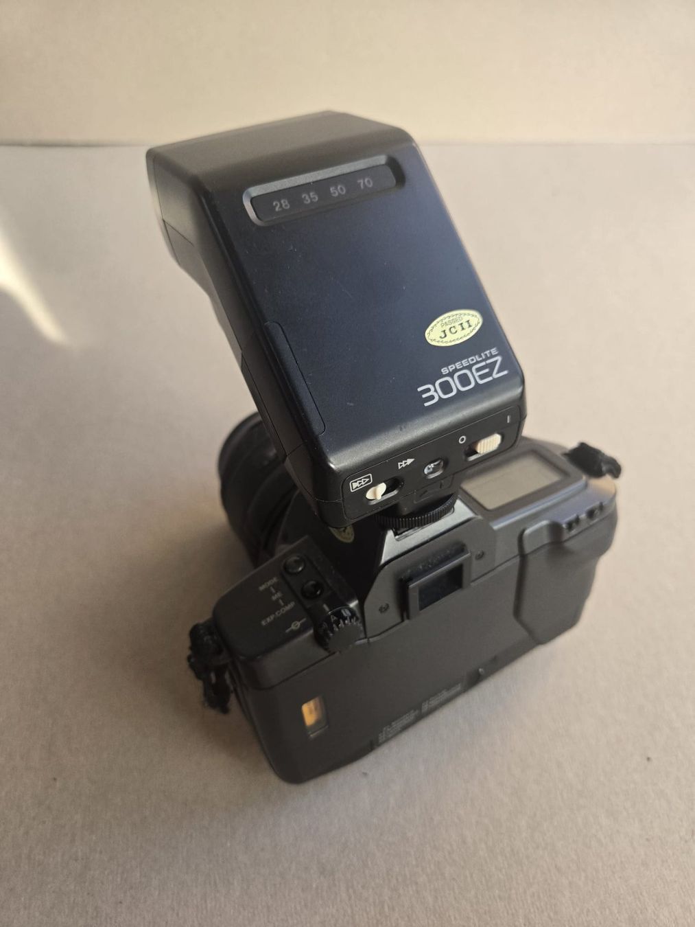 Canon Fotocamera: Canon EOS 600 analog mit Sigma Zoom Objektiv und Blitzgerät – Usato da Hunzenschwil venduto da Hardrock6 2