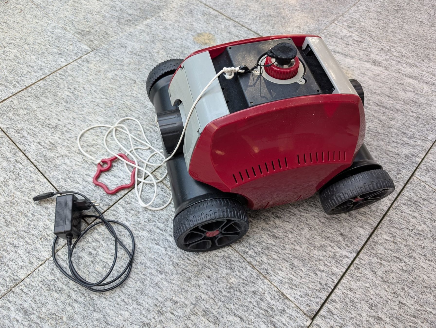 Schwimmbad-Zubehör: Landi Poolroboter (HJ1103) – Gebraucht aus Münsingen von Humbapa