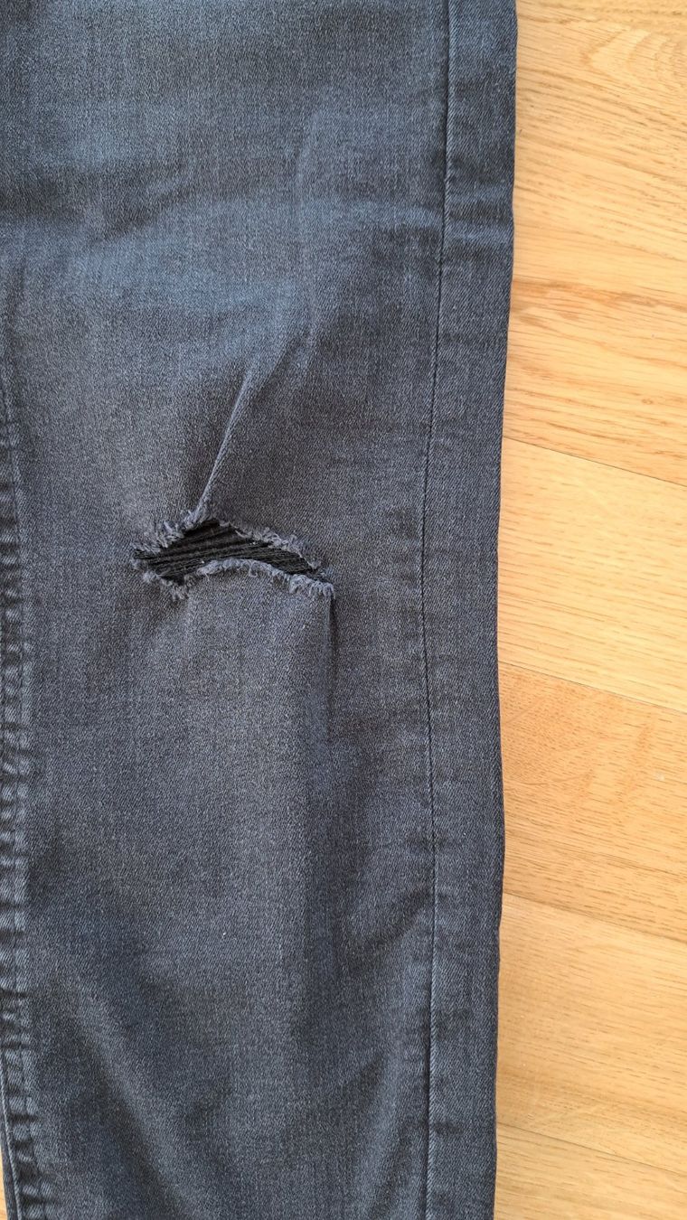 Jeans: Schwarze Jeans von Amisu / Gr. 30 – Neu (gemäss Beschreibung) aus Luzern von Salemanlu 3