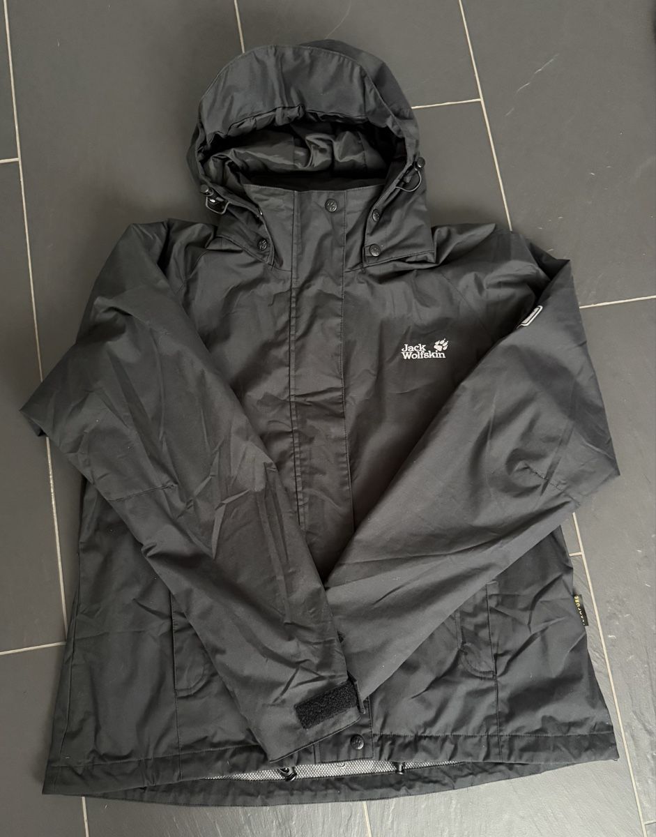 Jack Wolfskin Regenjacke Damen XL (Gebraucht) in Dottikon für CHF