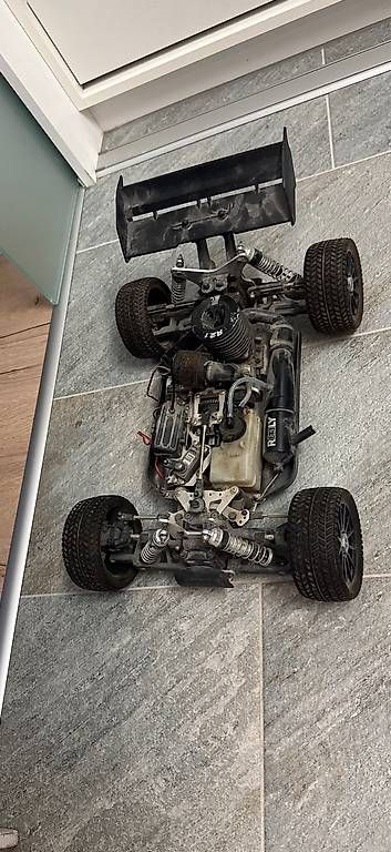 RC Kits de montage: Benziner Modellauto – D'occasion à Schötz par Tobia_steiner