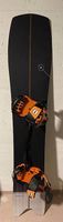 Snowboard NITRO 163 cm presque neuf avec fixations et housse
