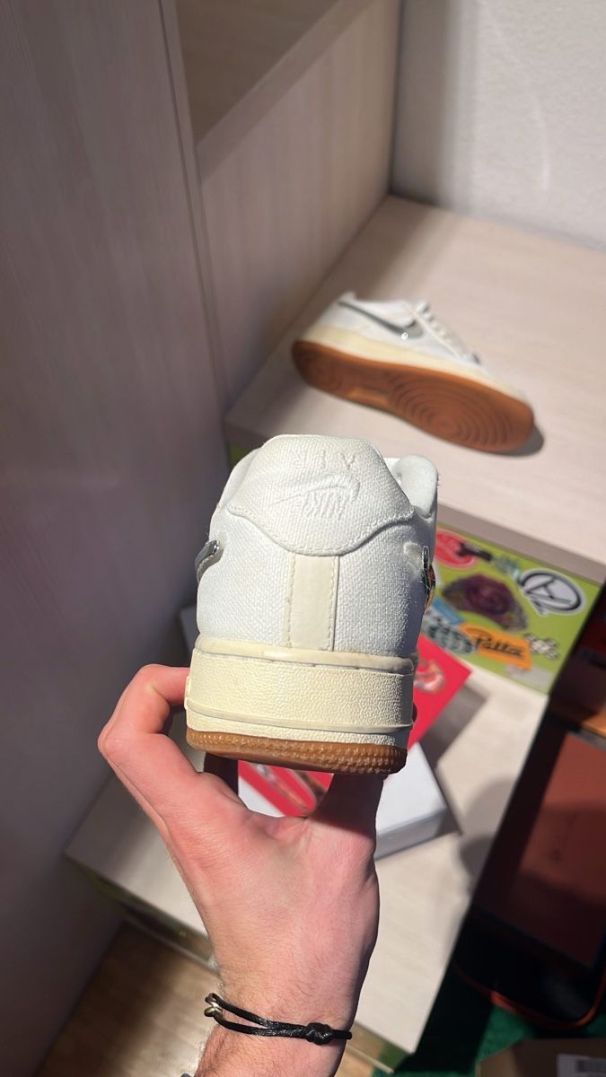 Nike Herrenschuhe: AF1 Travis Scott Original!!! – Neu (gemäss Beschreibung) aus Lachen SZ von mima41 5
