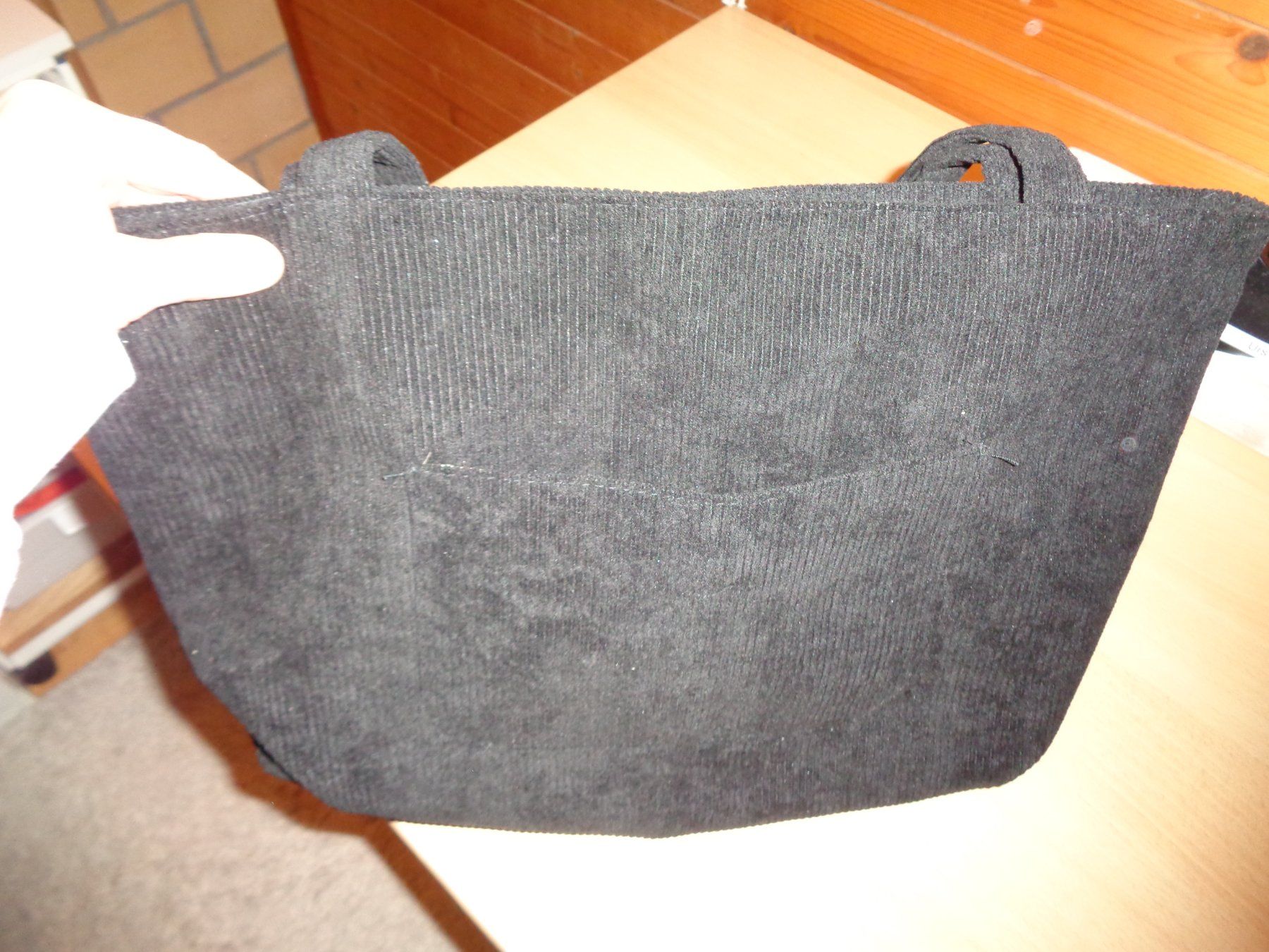 Borse da donna: *** schwarze Tasche *** / Cord Optik / Neu – Nuovo (secondo la descrizione) da Othmarsingen venduto da Leuchtturmlady 6