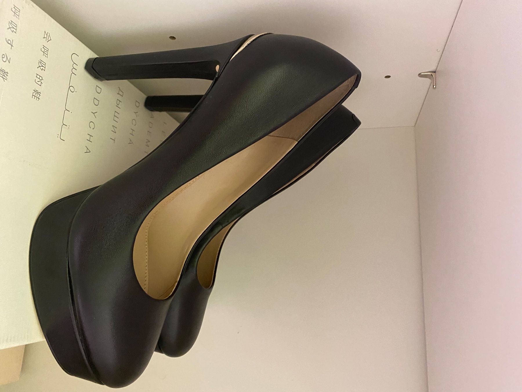 Guess Chaussures femmes: pumps guess neu – D'occasion à Bern par ann_2ygd 1