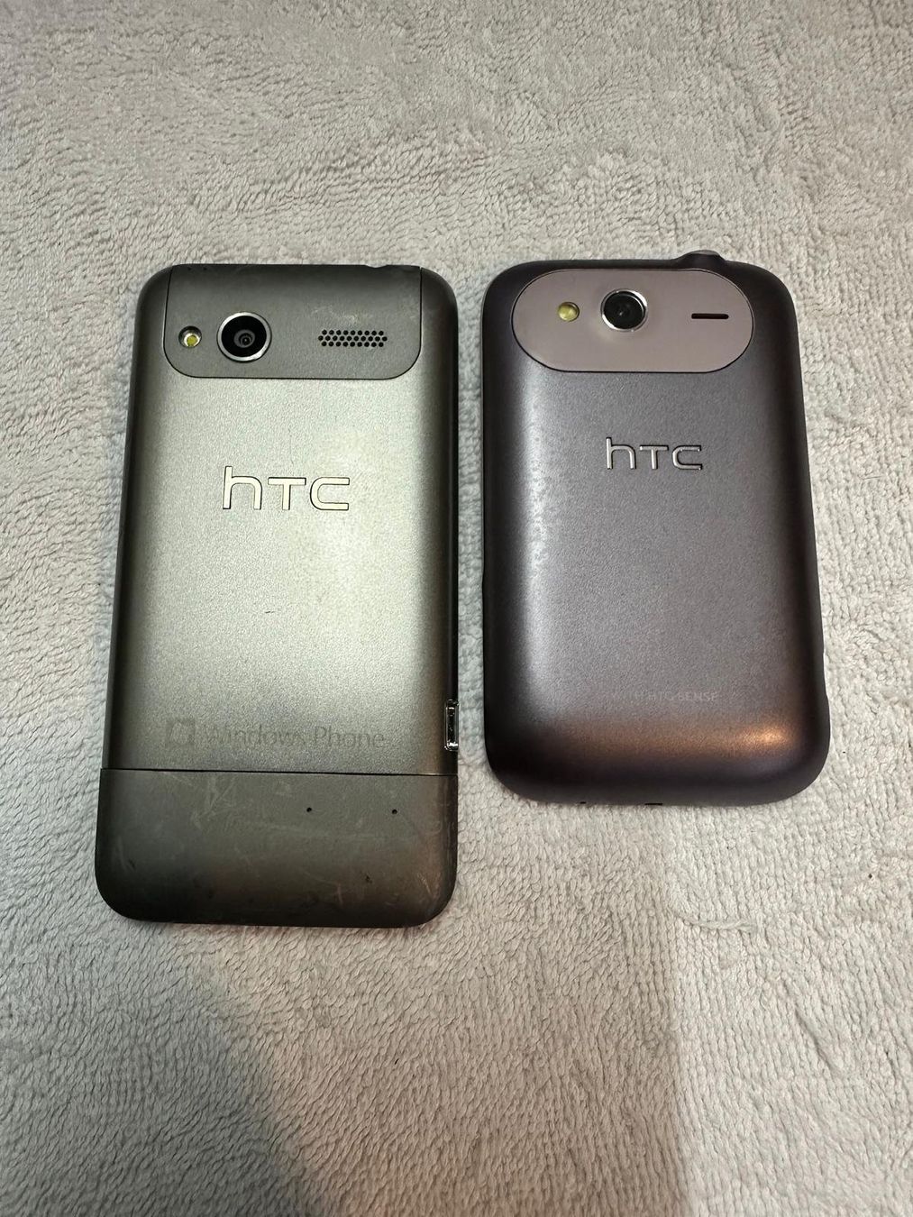 HTC Telefoni cellulari / Smartphones: HTC Handy  2STK. Dummy – Nuovo (secondo la descrizione) da Thörishaus venduto da zimtfein 1