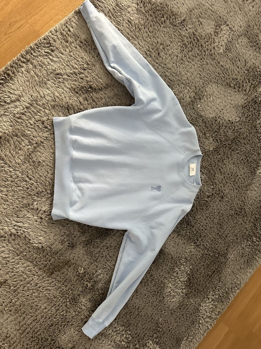 Maglioni & Felpe: Ami Pullover Hellblau – Nuovo (secondo la descrizione) da Abtwil SG venduto da nic_29jv