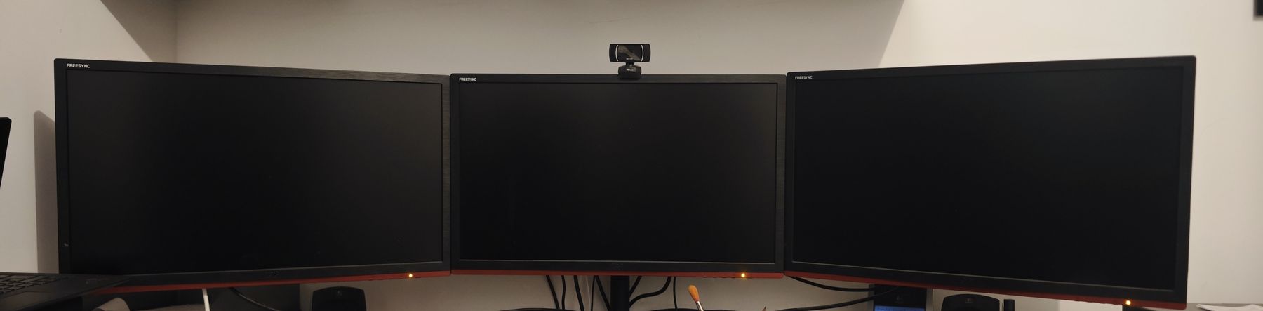 AOC Monitor: Écran pc AOC gaming avec support – Nuovo (secondo la descrizione) da Veyrier venduto da qwe_8fkp