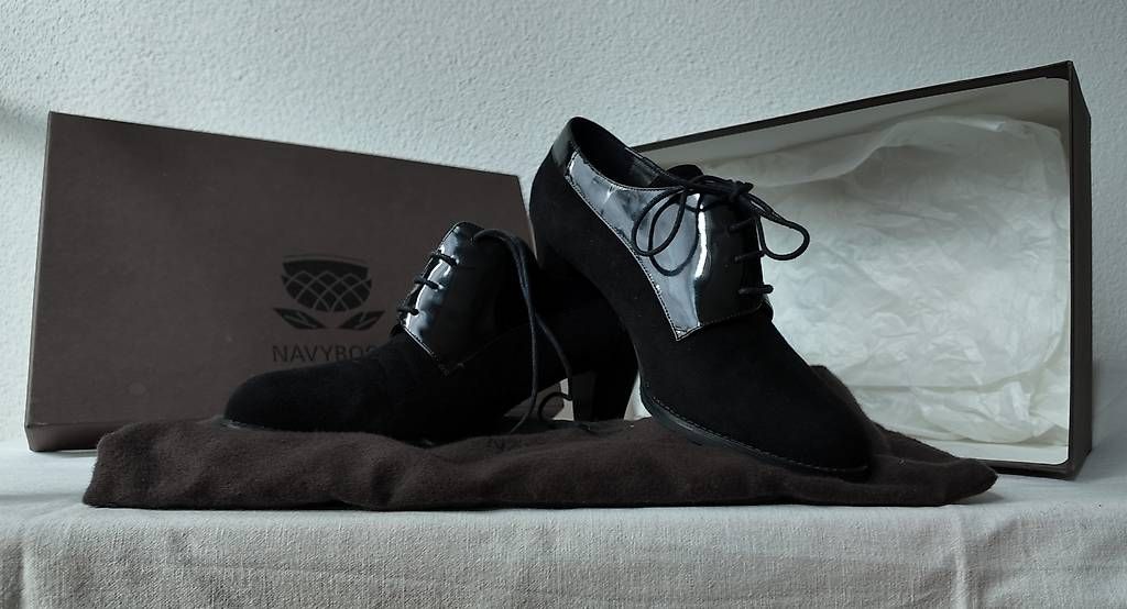 Navyboot Scarpe da donna: Schwarze Navyboot Leder Damenschuhe Gr. 37 – Nuovo (secondo la descrizione) da Emmenbrücke venduto da carroh 1