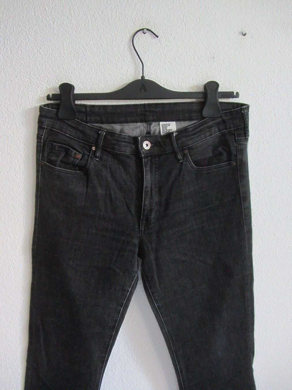 H&M Jeans: Jeans dunkelgrau - W32 L34 – D'occasion à Zürich par Diazaio 1