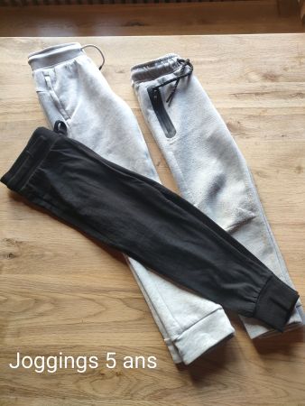 Lot de 3 joggings garçon taille 5 ans