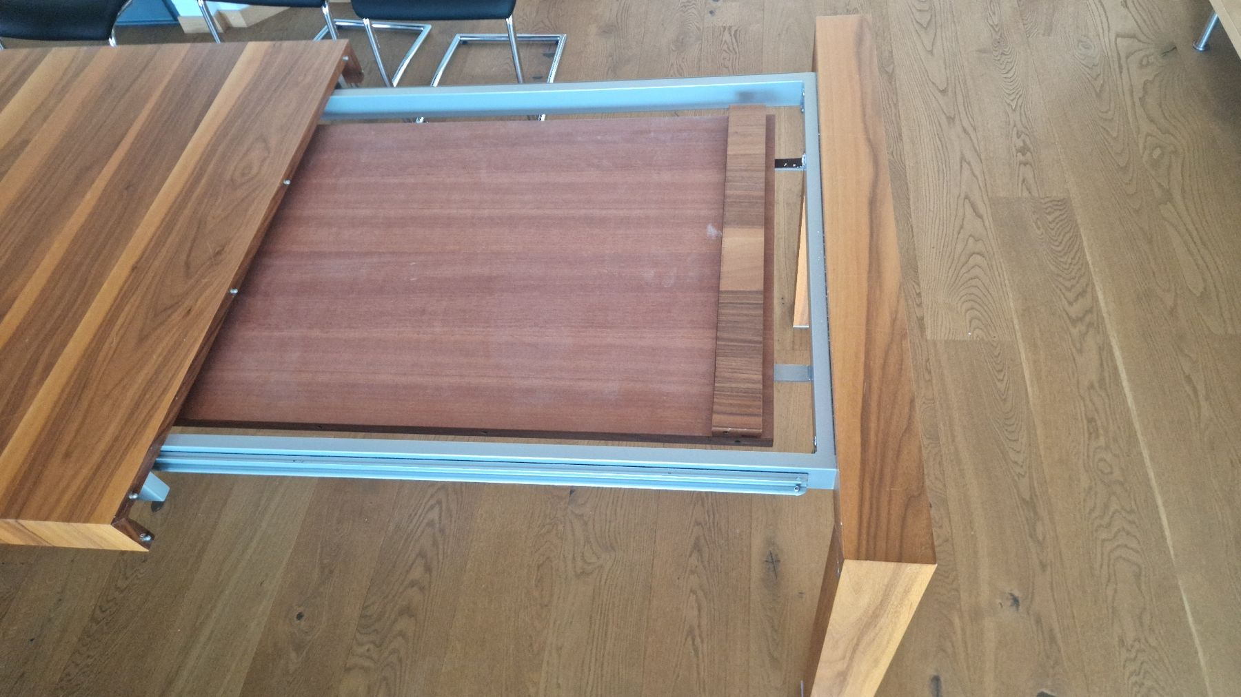 Tavoli: Moderner Esstisch ausziehbar – Usato da Schindellegi venduto da regeluz 3