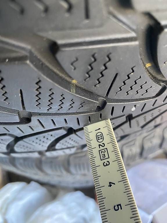 Pneumatici & Ruote complete: Winterreifen 235/55R19 – Usato da Eiken venduto da Xar58 4