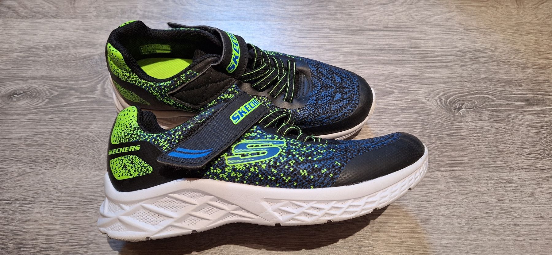 Skechers Scarpe per ragazzi: sketchers – Usato da Erlinsbach SO venduto da Peggy20 1