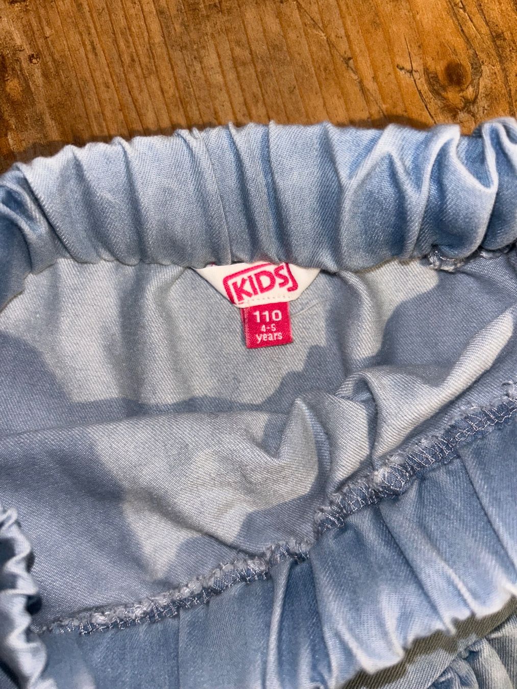 Kleider & Röcke: Herziger Jeansrock KIDS 110 – Gebraucht aus Safenwil von 2hand_aber_wertvoll 1