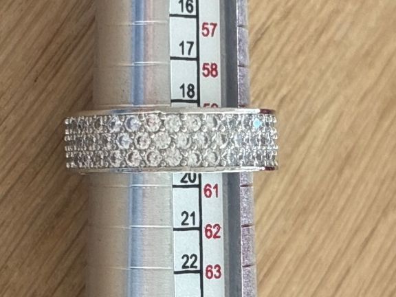 Anelli: Luxus Elegante Gr: 19:9 Ring mit  Zirkonia Farbe: Silver – Nuovo (secondo la descrizione) da Biel-Bienne venduto da Roserosse13 5