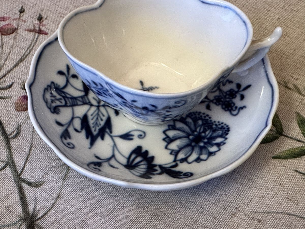 Tazze: Meissen Tasse mit Teller – Usato da Herbriggen venduto da Sehrazade 8
