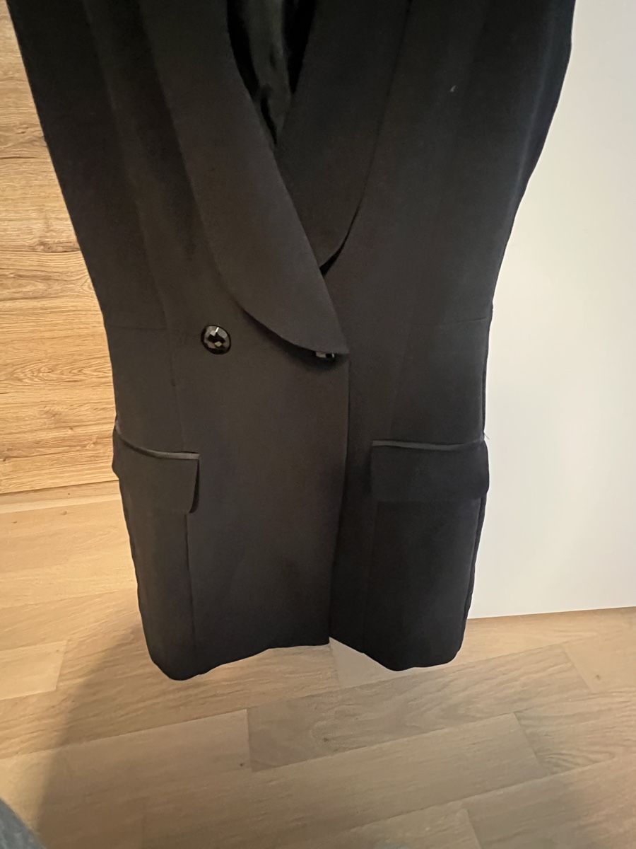 Bershka Kleider: Kleid – Neu (gemäss Beschreibung) aus Zürich von tyr_5j6q 1