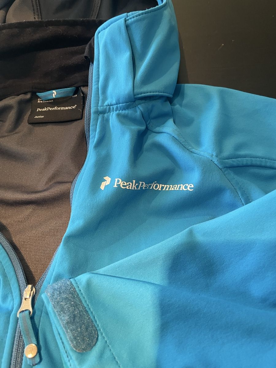 Giacche & Cappotti: Peak Performance Softshell Jacke Junior blau, Frühlingsjacke – Usato da Büren an der Aare venduto da mii_57vx 1