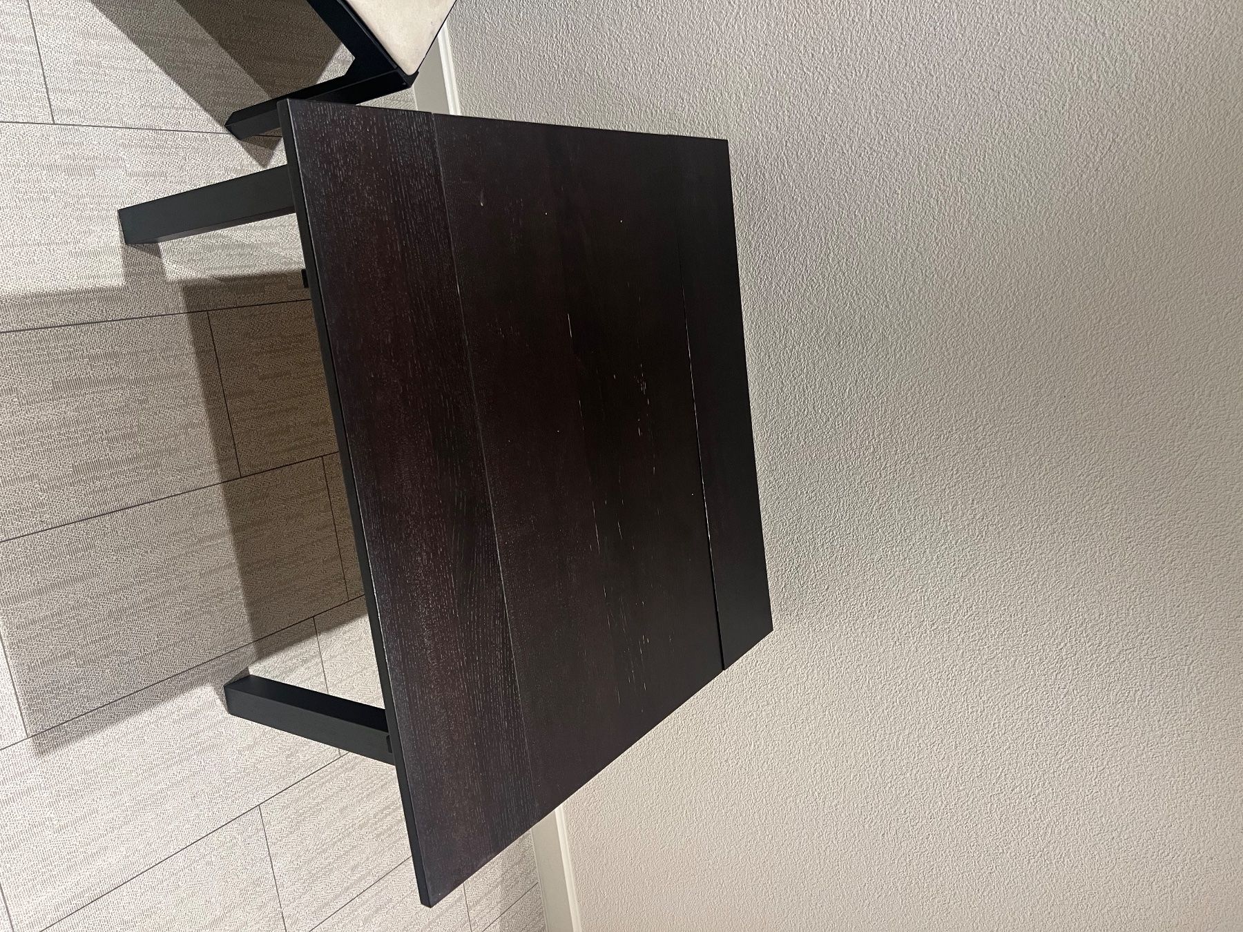 Tische: Expanding table and two chairs – Gebraucht aus Wädenswil von dm1_m5rz 1