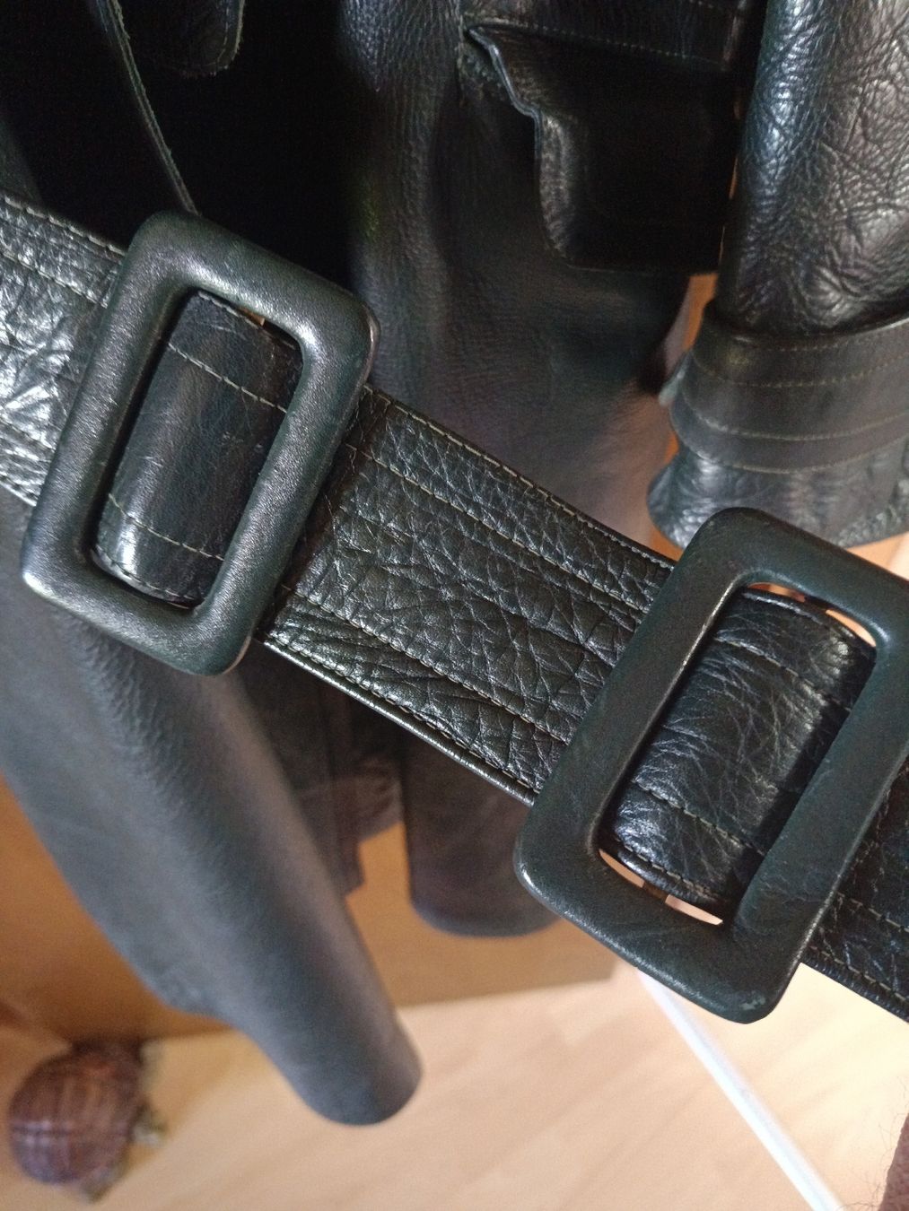 Cappotti: Echt Leder Mantel DDR Stasi Offizier – Usato da Balterswil venduto da jean0502 1