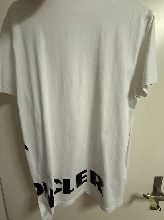 T-shirt: Moncler t-shirt – Usato da Zürich venduto da Divi64 2