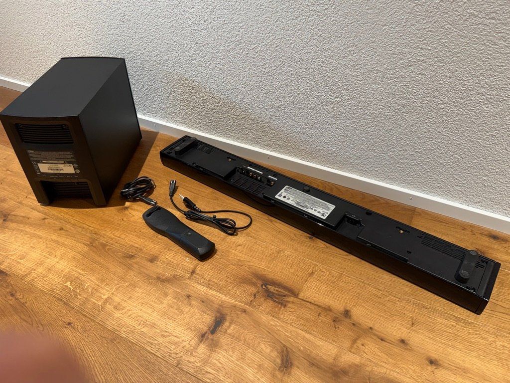 Bose Haut-parleurs: BOSE CineMate 1 SR ab 1 CHF – D'occasion à Jona par swissfamilystore 1