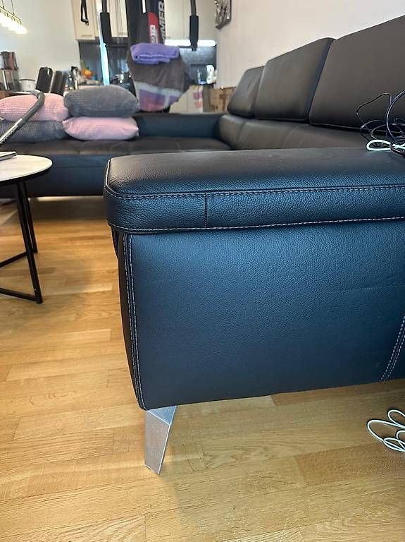 Sofas: Ledersofa – Gebraucht aus Buochs von art_6wlg 1