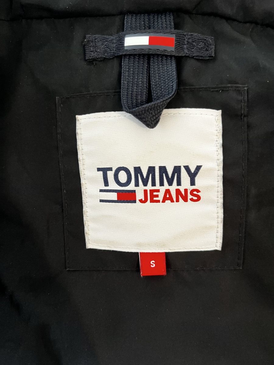 Tommy Hilfiger Vestes: Tommy Hilfiger Winterjacke Gr. S – D'occasion à Herisau par M_W. 2
