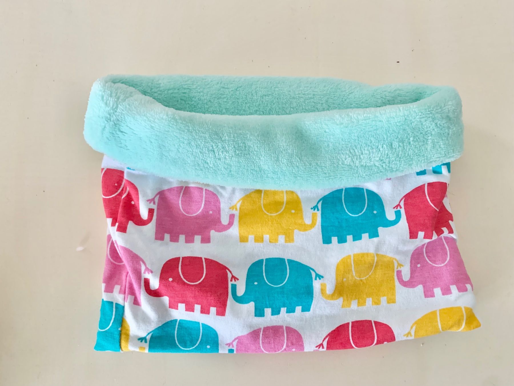 Altro abbigliamento per bambina: HANDMADE SET Kappe und Schlauchschal – Nuovo e nell'imballaggio originale da Emmenbrücke venduto da swissmade-miracles 3