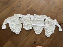 4 Langarmige Bodys in Weiß Größe 62