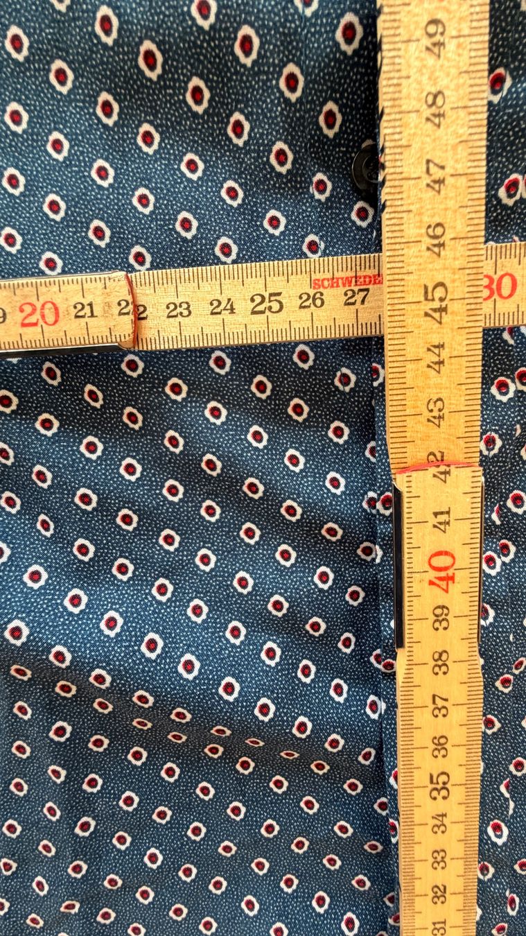 Blusen: Bluse - blau rot weiss gemustert ca. Gr. 42 – Gebraucht aus Winterthur von Secondhand-Family 2