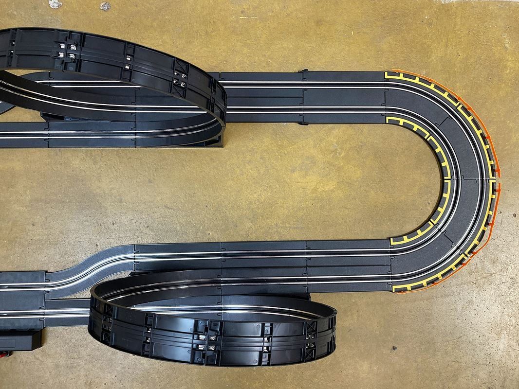 Piste: FASTLANE RACING | Twin Loop Racing | Rennbahn | 5m – Usato da Wittenbach venduto da Restwert_St-Gallen 7