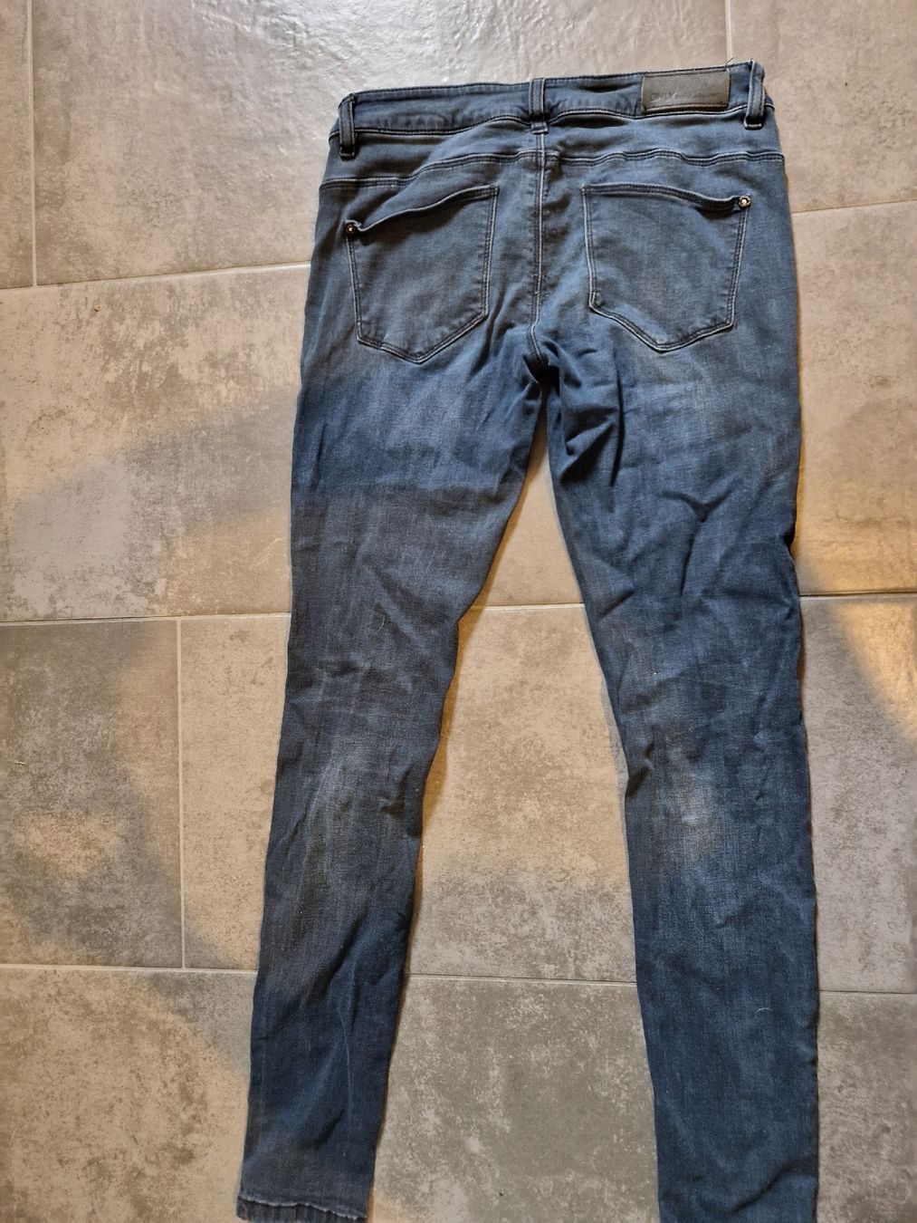 Only Pantaloni: Hüfthose von Only – Usato da Benken venduto da Carmen_9 1