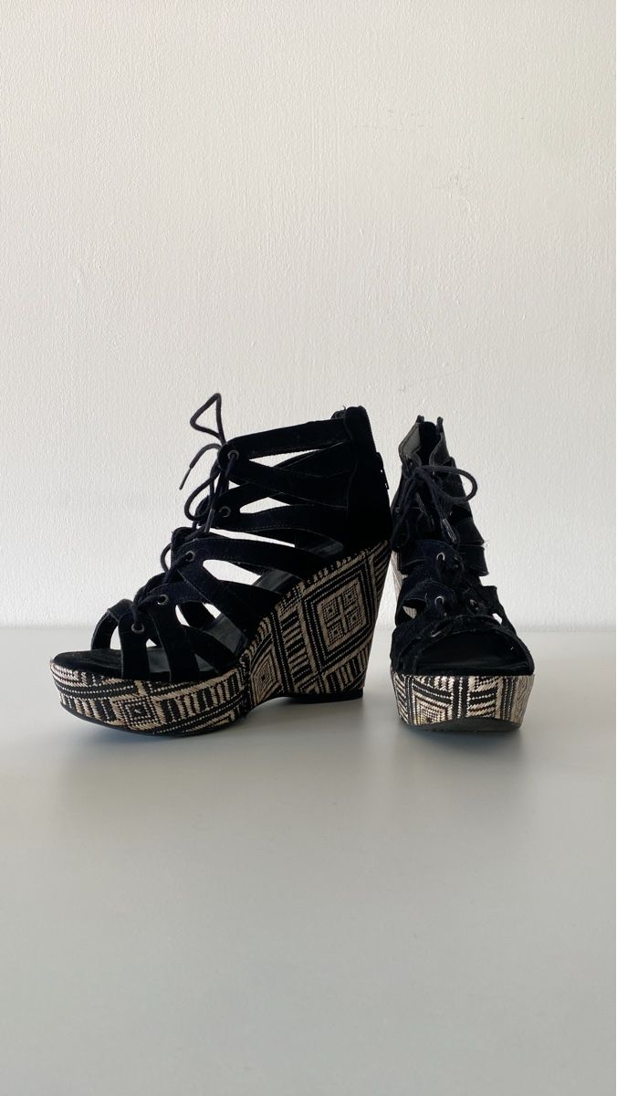 Scarpe da donna: Sommer platteaus mit Muster, Grösse 30 – Usato da lommis venduto da inf_thv8 1