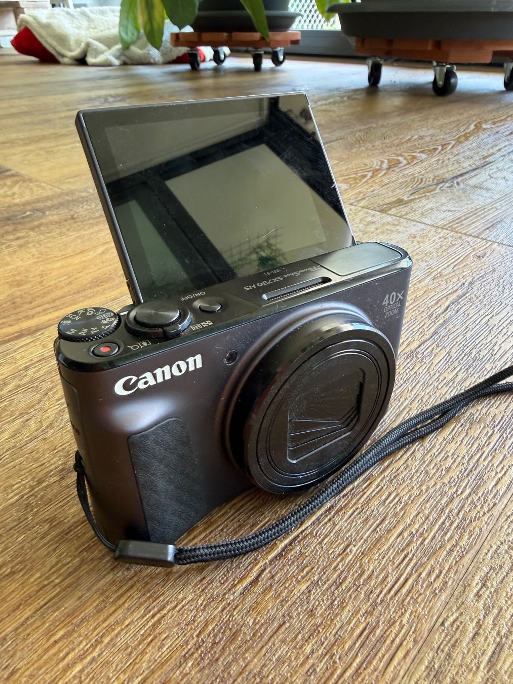 Canon Fotocamera: Digitalkamera Canon PowerShot SX 730 HS – Usato da Aesch BL venduto da pink86 1