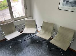 Vitra Stuhl EA 107 (nicht drehbar) 4 Stühle