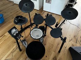 Roland TD-11 E-Drum Komplettset (Monitor, Kopfhörer, Hocker)