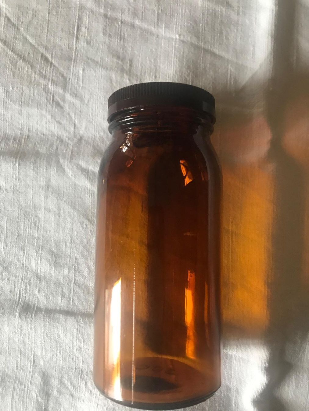 Verres: Aufbewahrungsglas mit Bakelitdeckel – D'occasion à Ranflüh par ChristinaW01 1