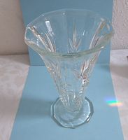 Alte Glasvase 18cm hoch dickes Glas keine Beschädigungen
