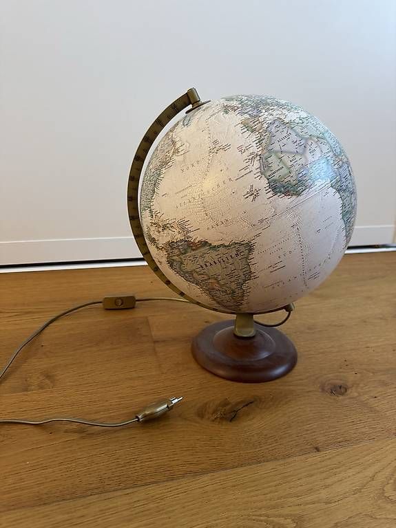 Lampes: Lampe Weltkugel  – D'occasion à Steinach par Kec